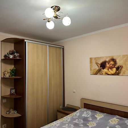 Comfortable Apartment In Chisinau Exterior photo